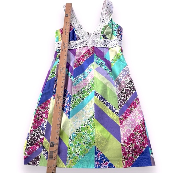 Trina Turk Patchwork Sleeveless Sheath Dress Size 2 - Picture 8 of 8